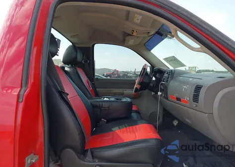 2008 Chevrolet Silverado 1500 Work Truck z USA, uszkodzony, nr VIN 1GCEC14X08Z140762